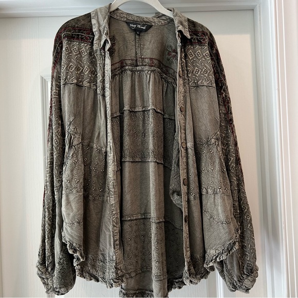 Vintage Bohemian Blouse gray billowy poet sleeves embroidery ruffle pockets - Picture 3 of 11